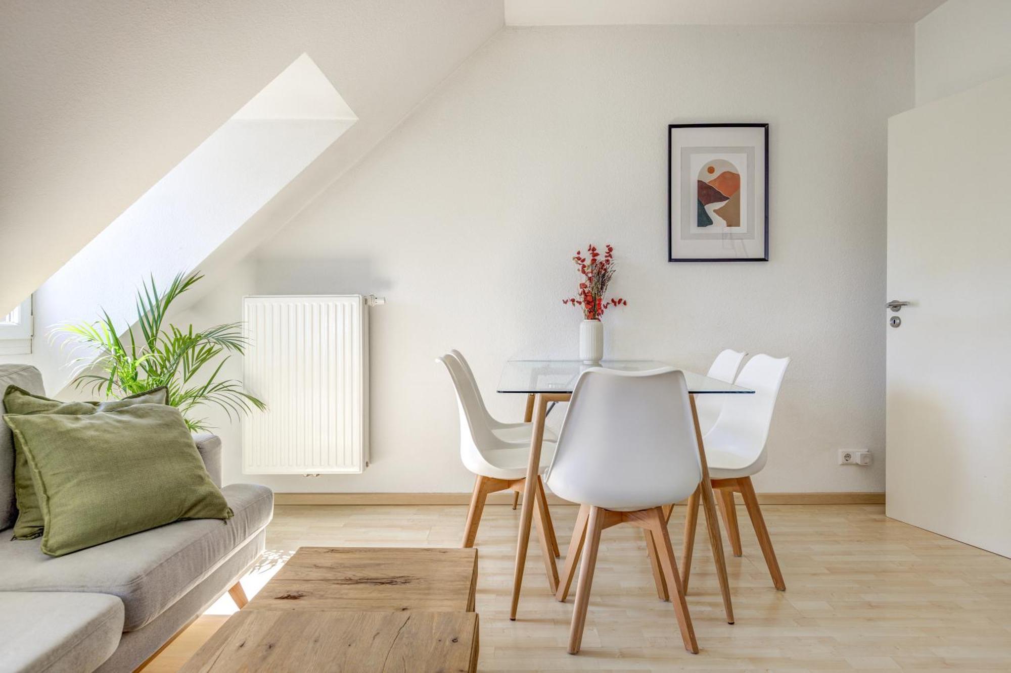 Home By Doni I Serviced Apartments I Ruhig I Zentral Nahe Rmcc, Staatsheater & Landtag Wiesbaden Exterior photo